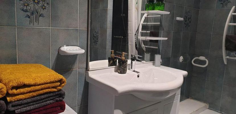 Apartament Location Saisonniere Coursan Zewnętrze zdjęcie